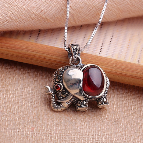 Elephant Fish Fox Crab Garnet Pendant Necklace - 925 Sterling Silver