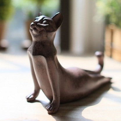 Modern home sculpture in resin, cats