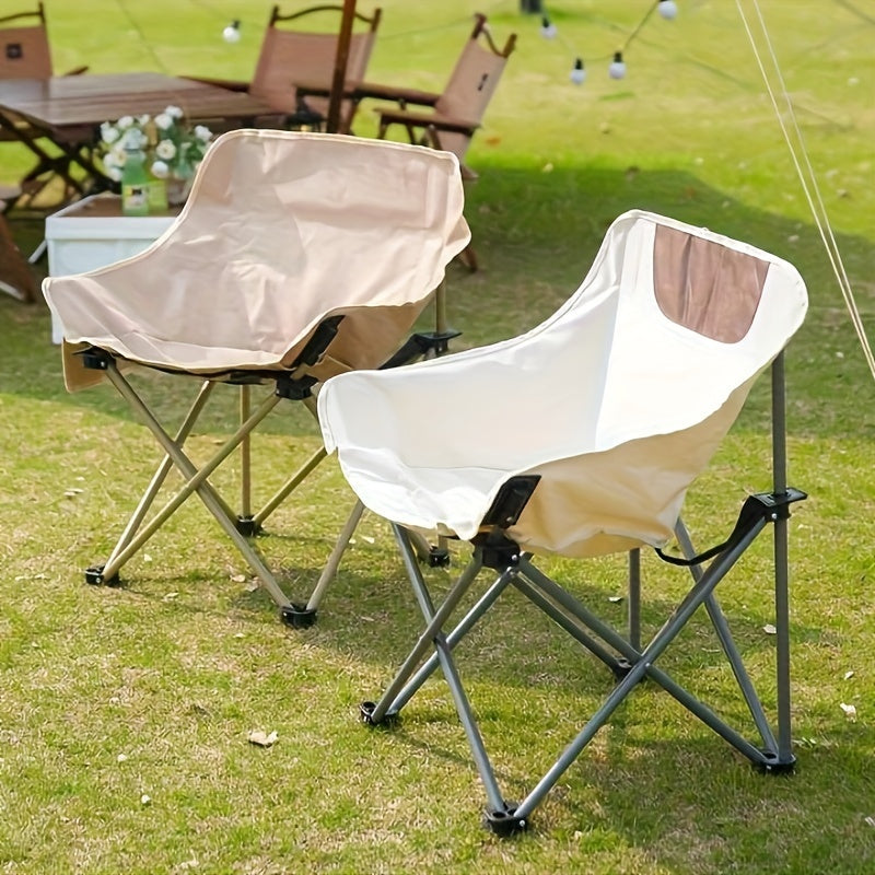 Folding camping chair with storage pocket