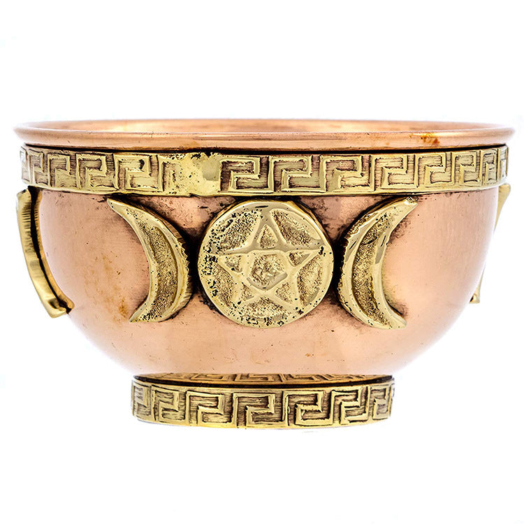 Bronze ceremony bowl depicting the triphasic moon