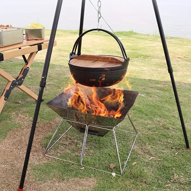 Cast iron camping pot with wooden lid