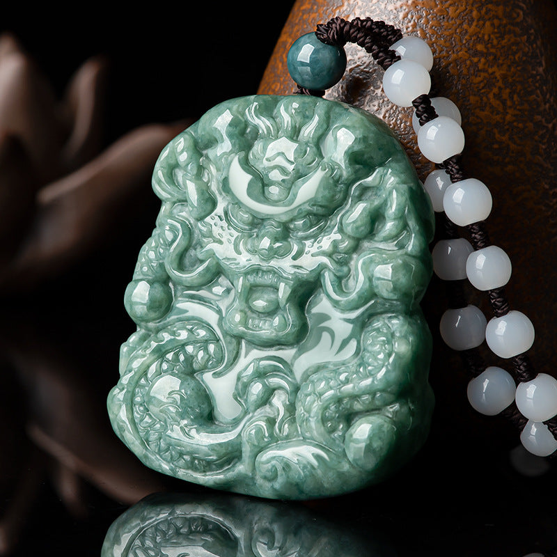 Natural jade necklace to attract good luck